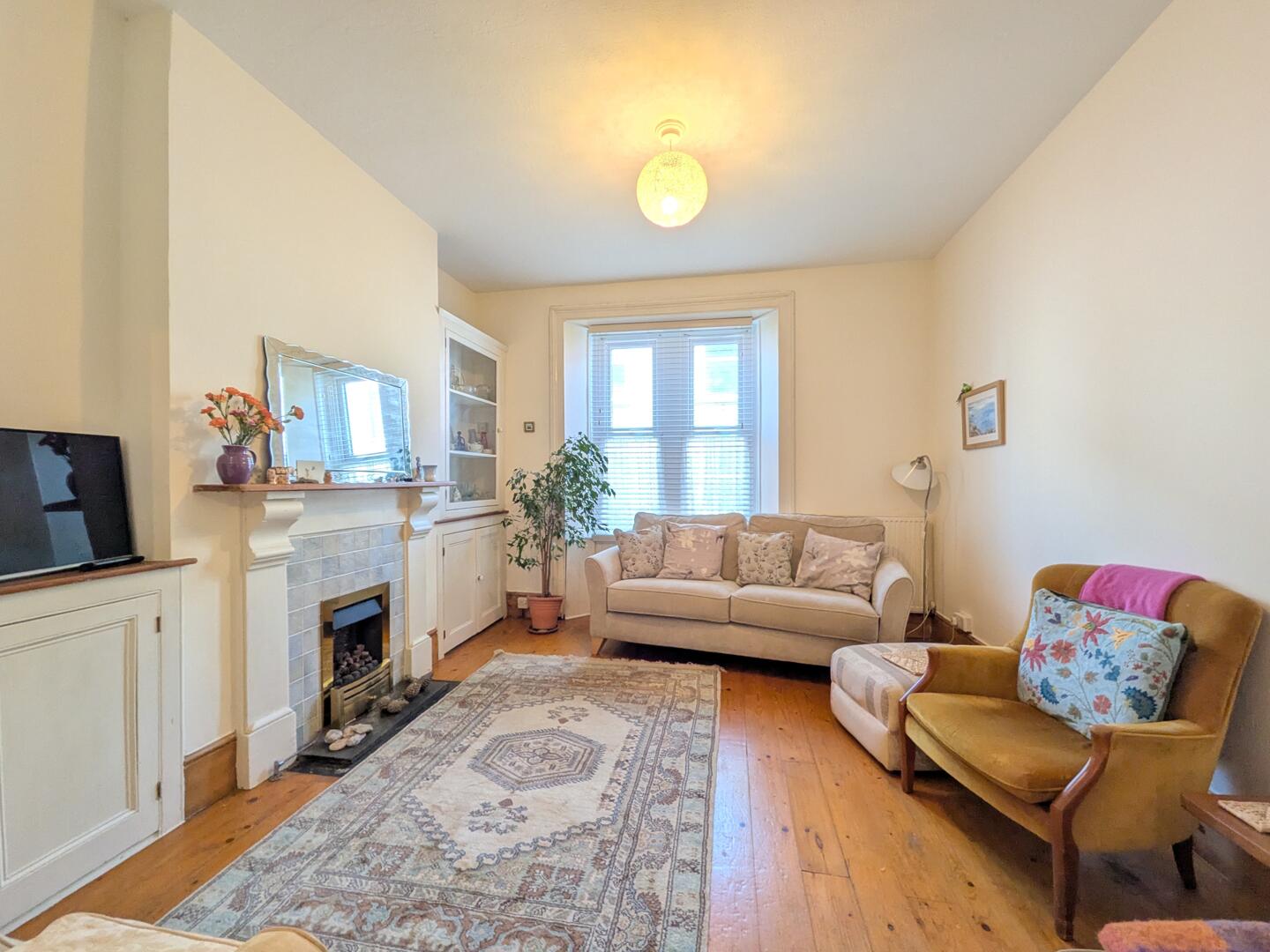 3 bed property in Raleigh Place, Falmouth